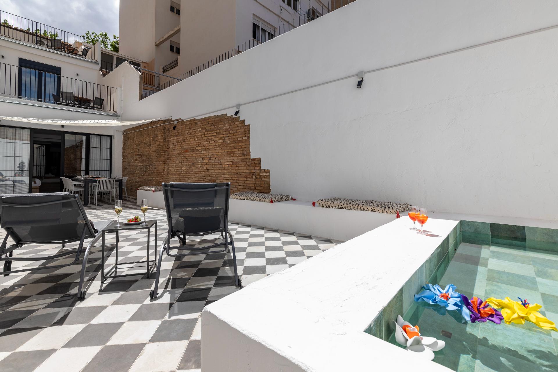 Patraix style_Patio-24