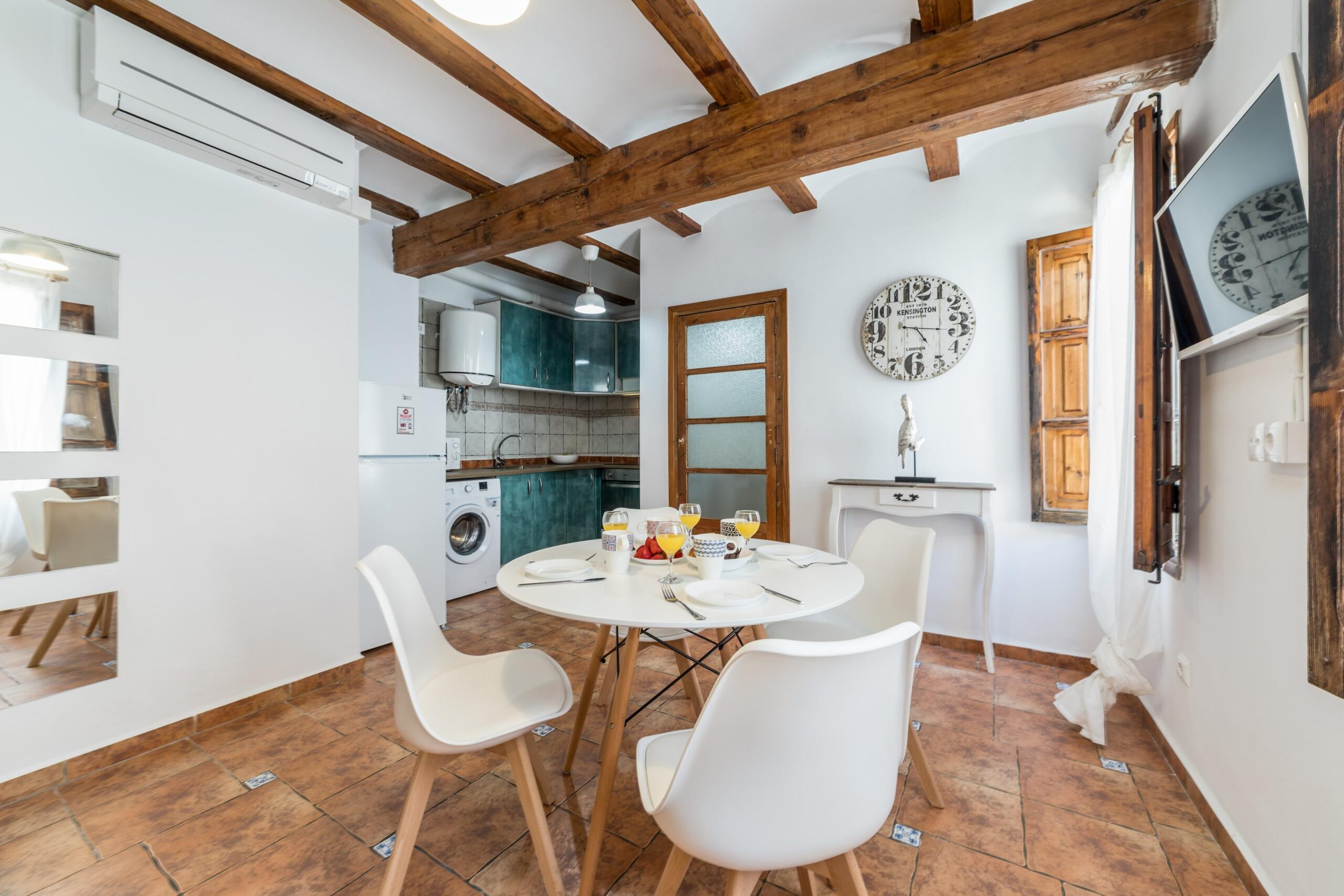Temple Salon - comedor - cocina-4