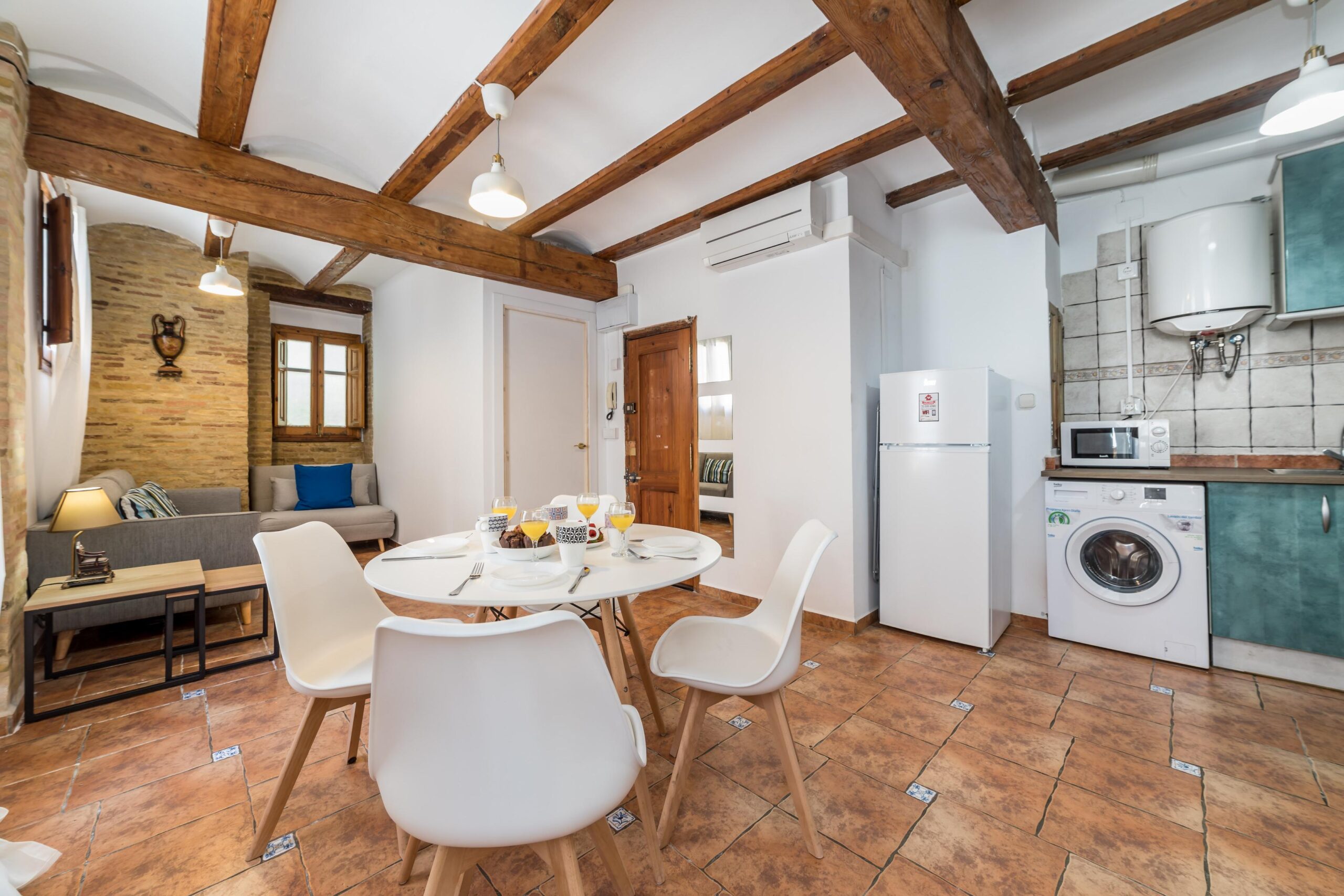 Temple Salon - comedor - cocina-7